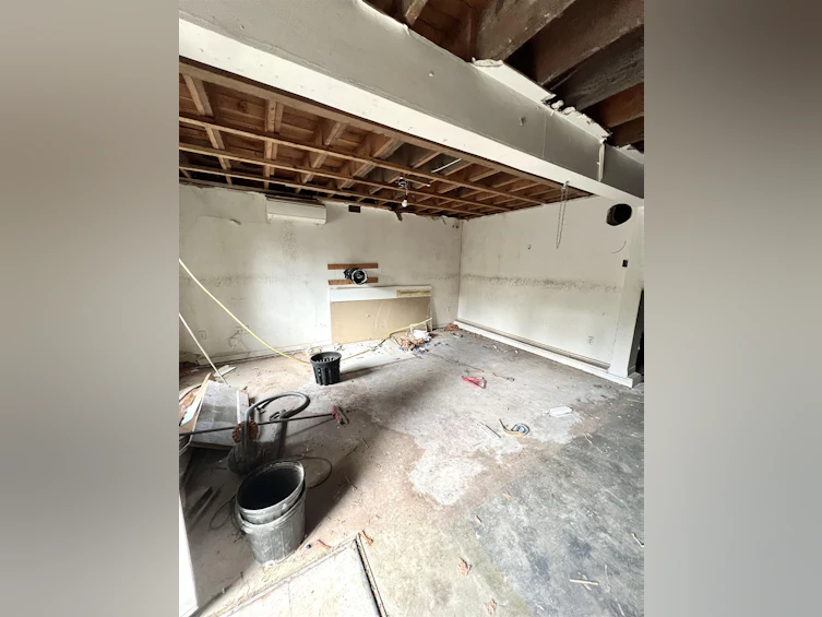 6960 Sunshine Coast Highway, Halfmoon Bay, BC, V7Z 0N2 - 10