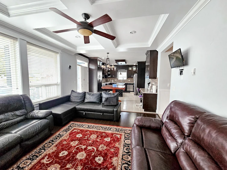 16785 58b Avenue, Surrey, BC, V3S 2K3 - 11