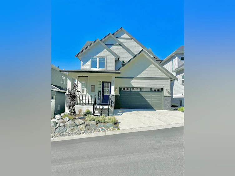 33-4217 Old Clayburn Road, Abbotsford, BC, V3G 1L5