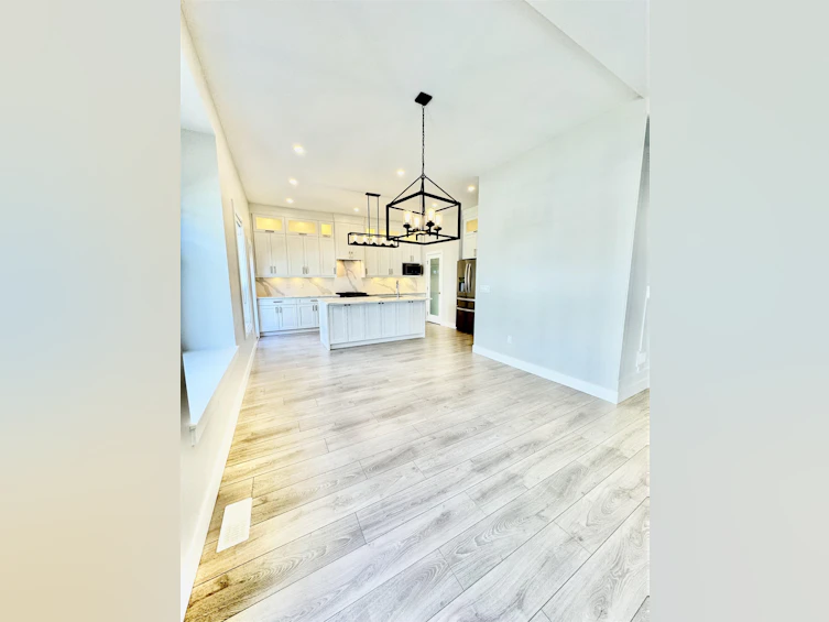 33-4217 Old Clayburn Road, Abbotsford, BC, V3G 1L5 - 4