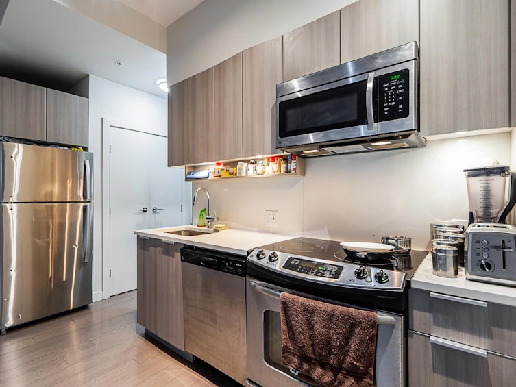 3112-13308 Central Avenue, Surrey, BC, V3T 0M4 - 13