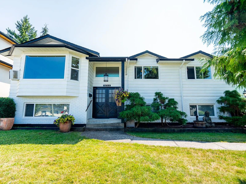 14144 77a Avenue, Surrey BC V3W 2X3