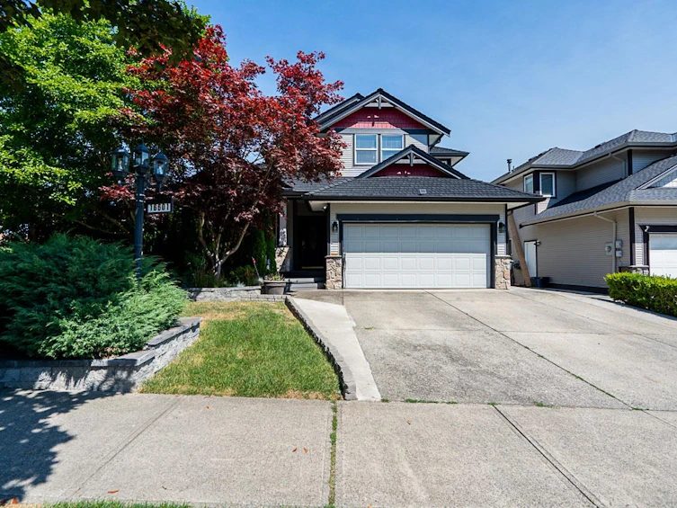 16601 61 Avenue, Surrey, BC, V3S 1W2 - 2