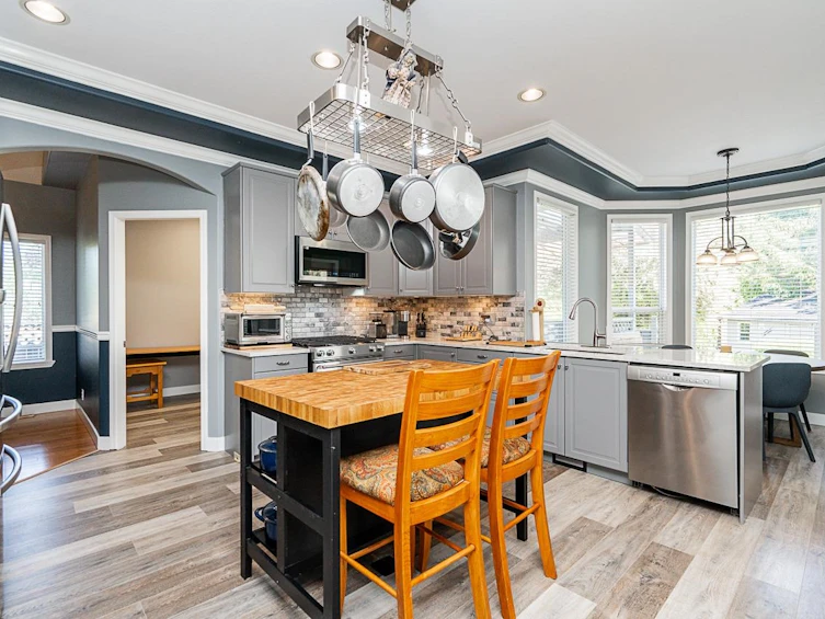 16601 61 Avenue, Surrey, BC, V3S 1W2 - 10