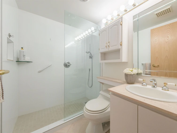 5E-338 Taylor Way, West Vancouver, BC, V7T 2Y1 - 16
