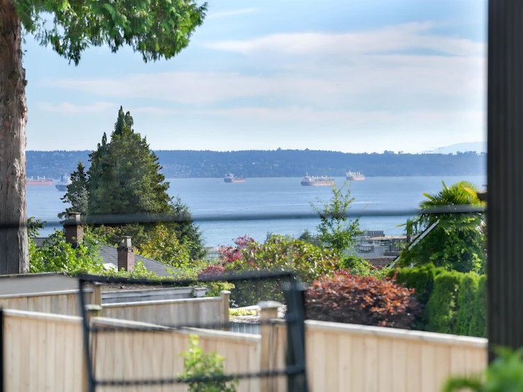 1130 Gordon Avenue, West Vancouver, BC, V7T 1P9 - 38