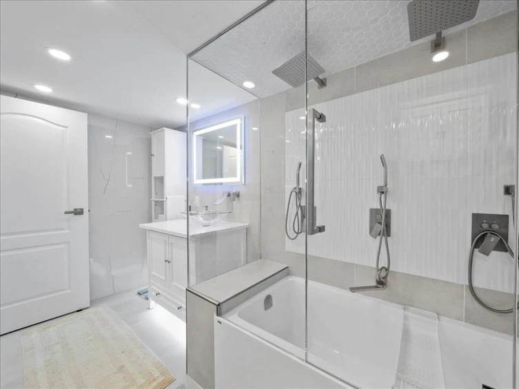 304-5450 208, Langley, BC, V3A 2J9 - 23