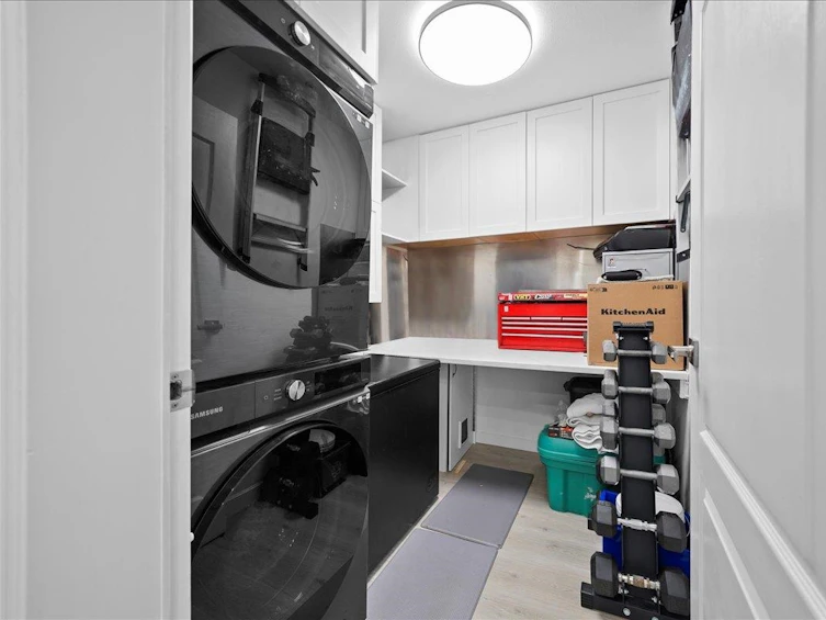 304-5450 208, Langley, BC, V3A 2J9 - 28