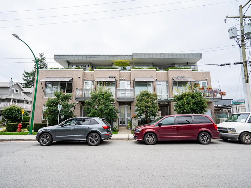 101 - 1591 Bowser Avenue, North Vancouver BC