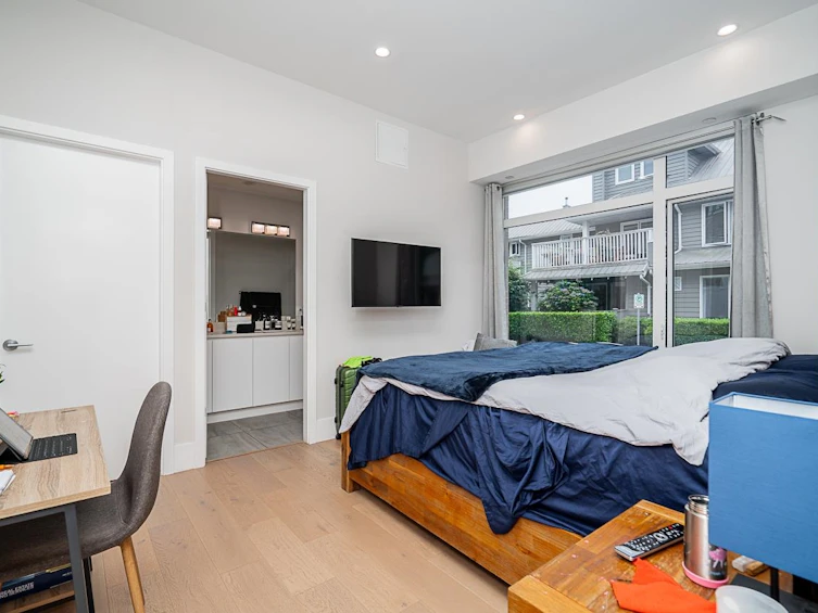 101-1591 Bowser Avenue, North Vancouver, BC, V7P 2Y4 - 17
