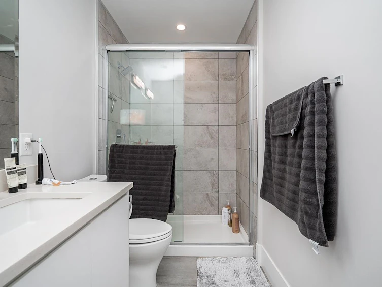 101-1591 Bowser Avenue, North Vancouver, BC, V7P 2Y4 - 20