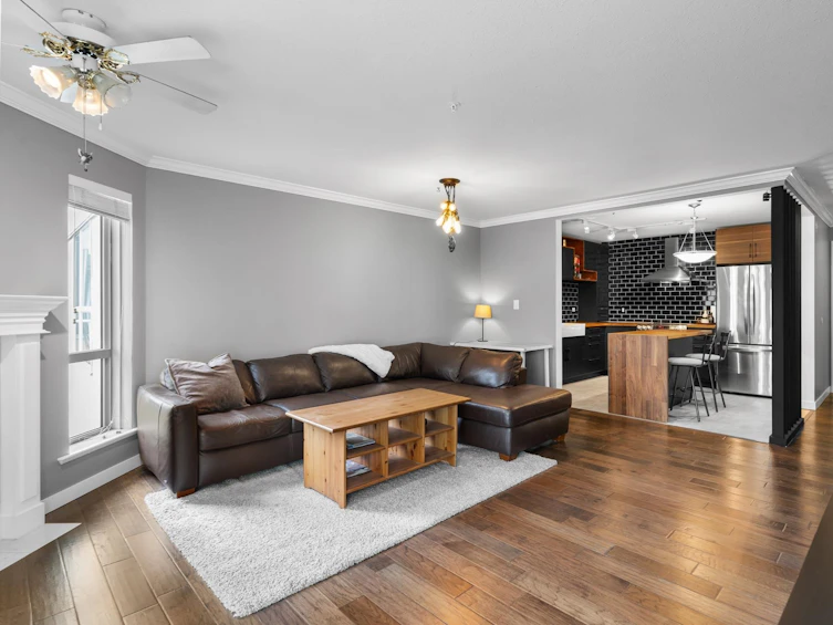 203-2575 Ware, Abbotsford, BC, V2S 3E2 - 2
