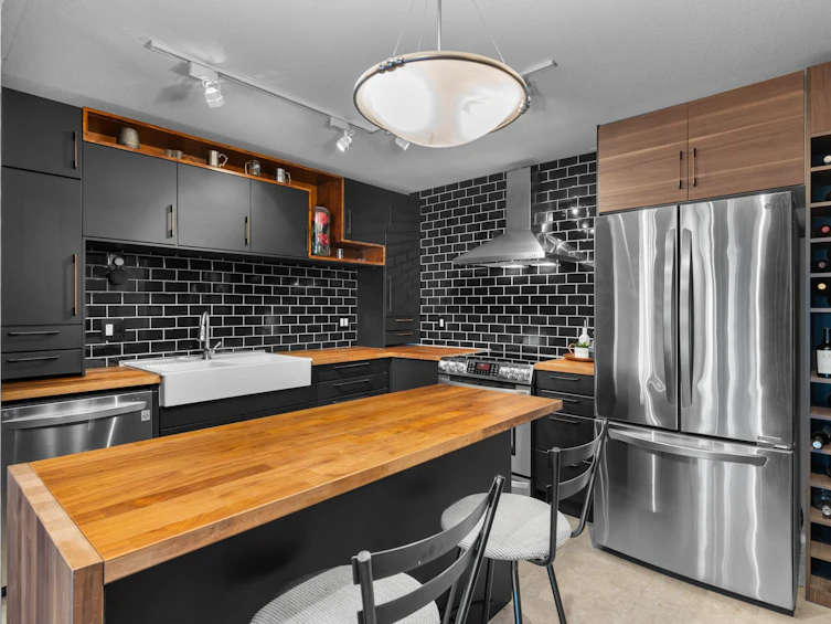 203-2575 Ware, Abbotsford, BC, V2S 3E2 - 4