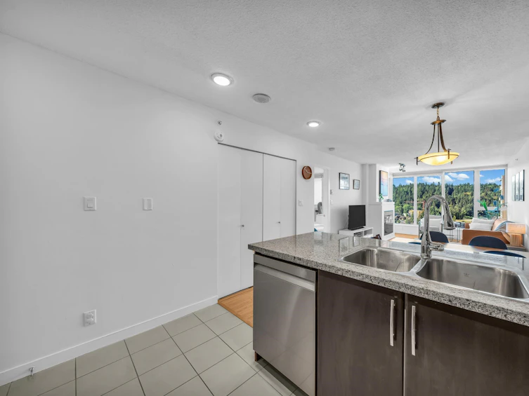 2702-660 Nootka Way, Port Moody, BC, V3H 0B7 - 3