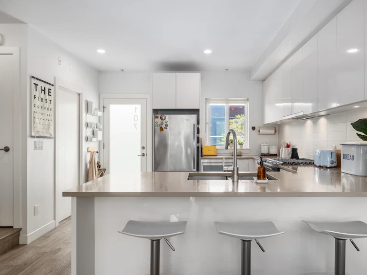 107-453 East 16th Avenue, Vancouver, BC, V5T 2T8 - 8