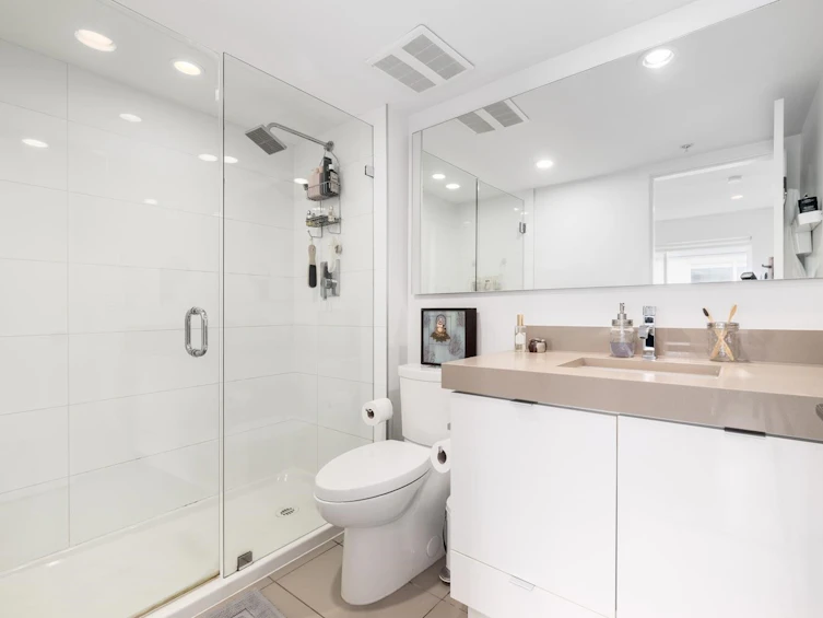 107-453 East 16th Avenue, Vancouver, BC, V5T 2T8 - 14