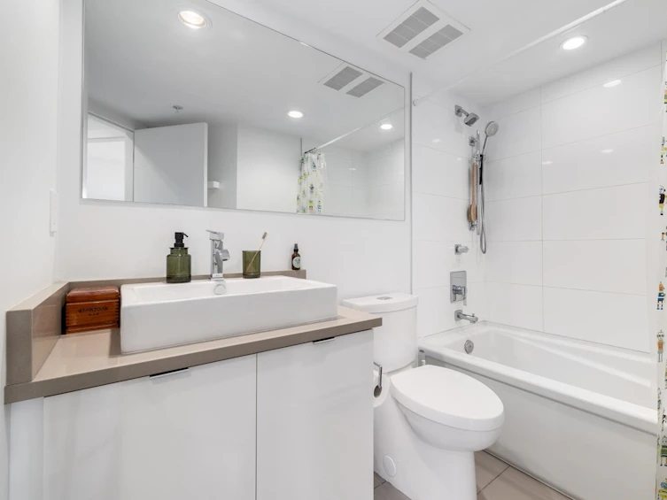 107-453 East 16th Avenue, Vancouver, BC, V5T 2T8 - 16