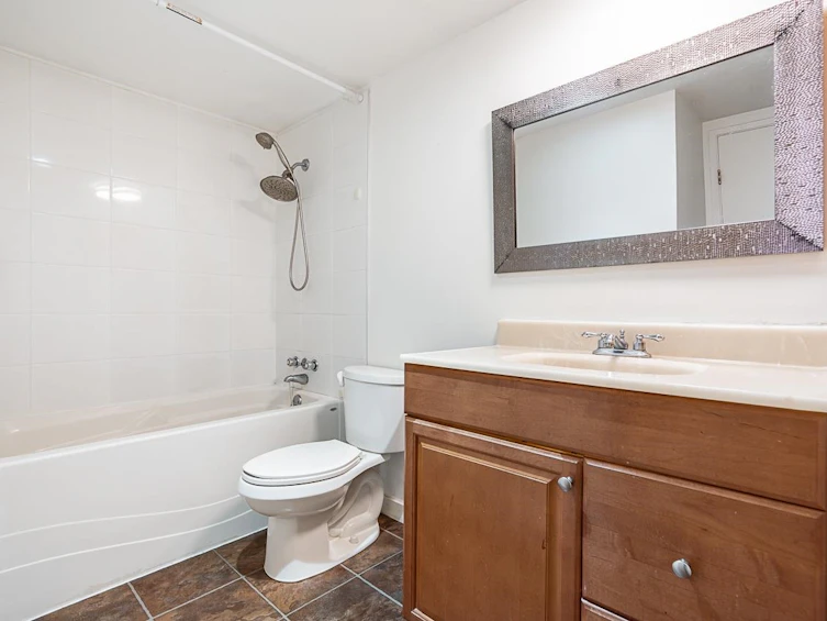 137-9101 Horne Street, Burnaby, BC, V3N 4M3 - 17