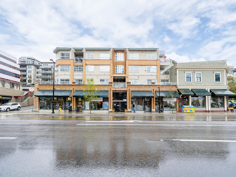 412 - 108 W Esplanade Street, North Vancouver BC V7M 3M8