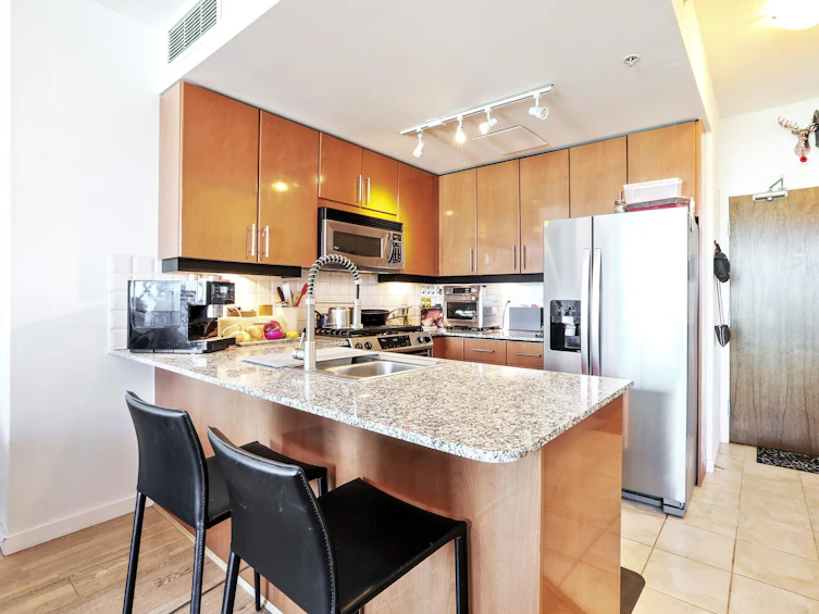 1206-138 East Esplanade, North Vancouver, BC, V7L 4X9 - 8