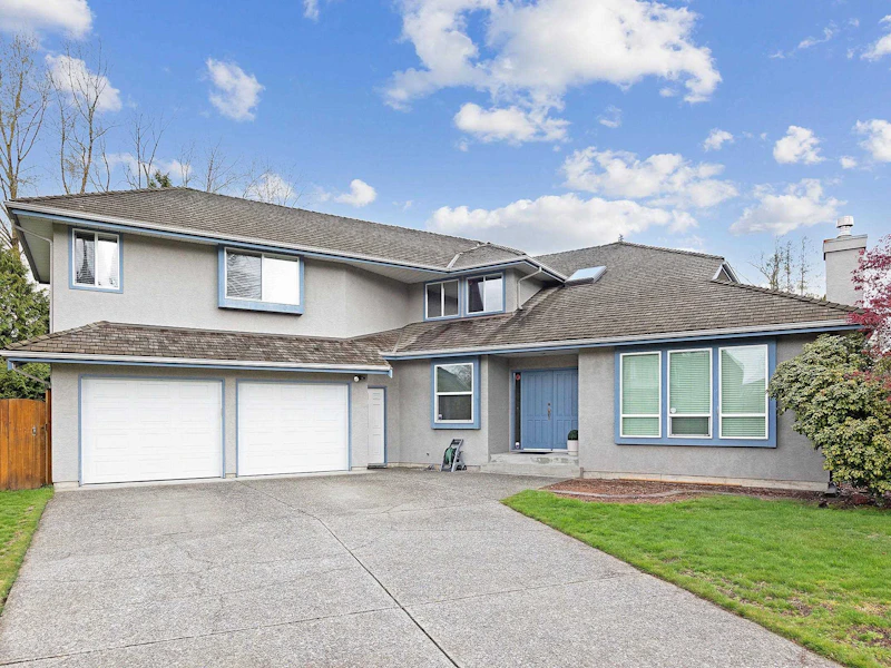 15541 58a Avenue, Surrey BC V3S 4N8