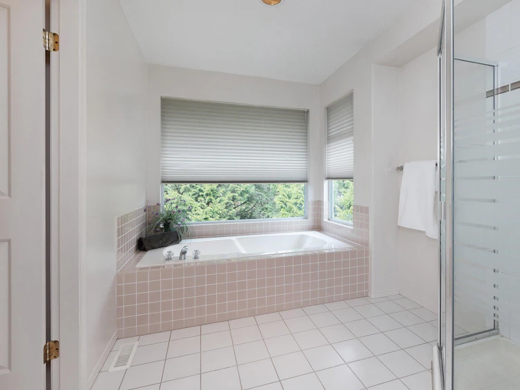 15541 58a Avenue, Surrey, BC, V3S 4N8 - 25