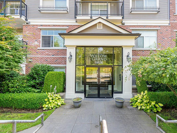 101-19530 65, Surrey, BC, V4N 6M1