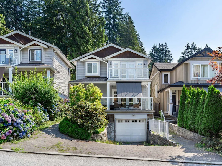 3460 Carnarvon Avenue, North Vancouver, BC, V7N 3K9