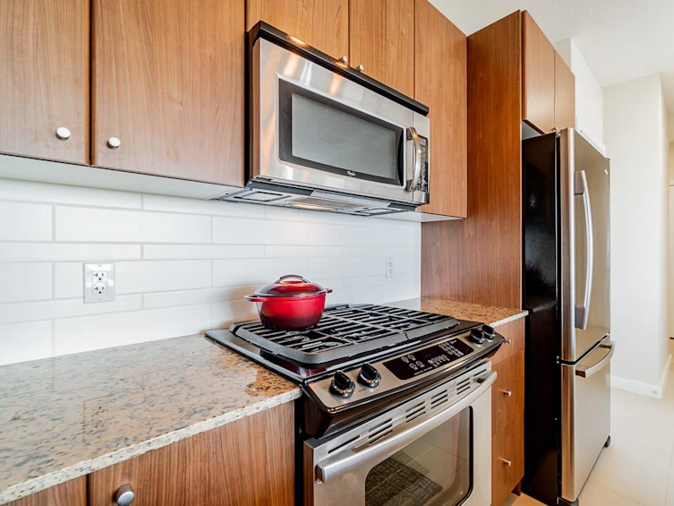 2006-280 Ross Drive, New Westminster, BC, V3L 0C2 - 11