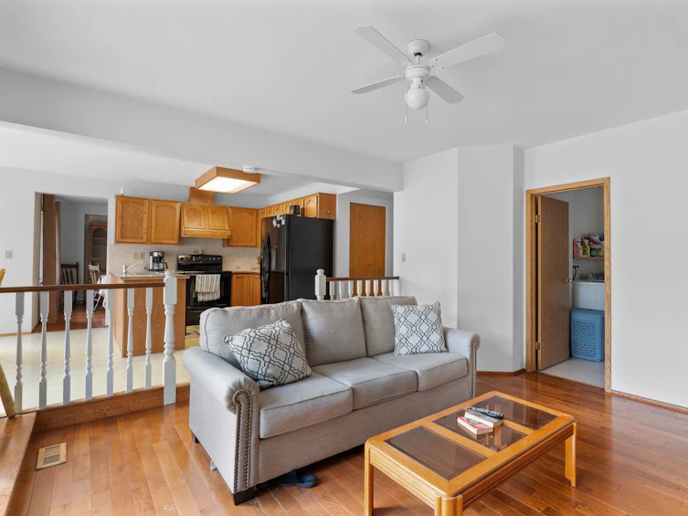 16339 Glenmoor Court, Surrey, BC, V3R 1L9 - 13