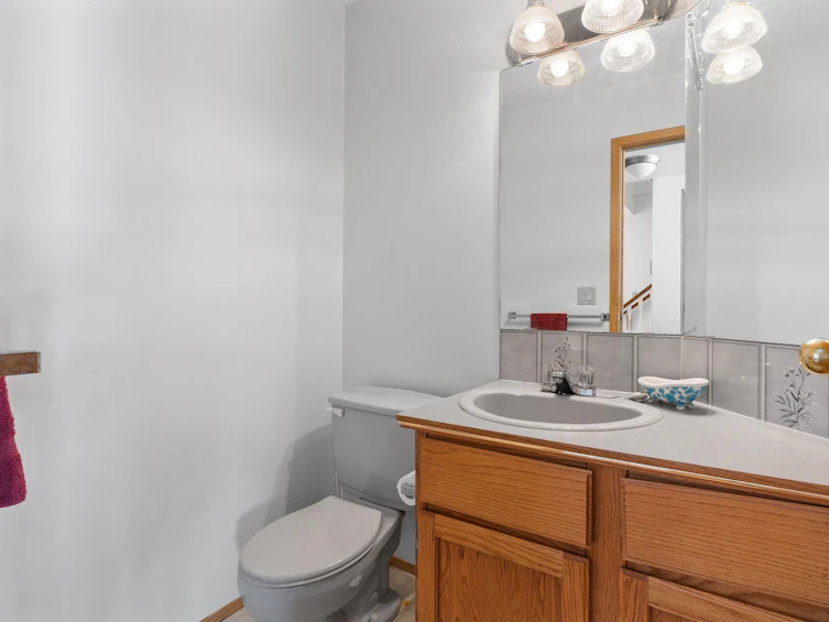 16339 Glenmoor Court, Surrey, BC, V3R 1L9 - 32