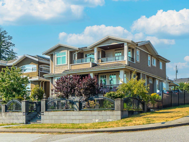 5891 Mckee Street, Burnaby, BC, V5J 2V4 - 2