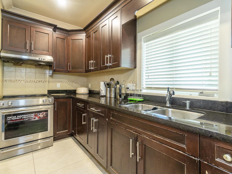 5891 Mckee Street, Burnaby, BC, V5J 2V4 - 15