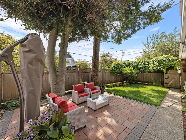 2073 Charles Street, Vancouver, BC, V5L 2V1 - 15