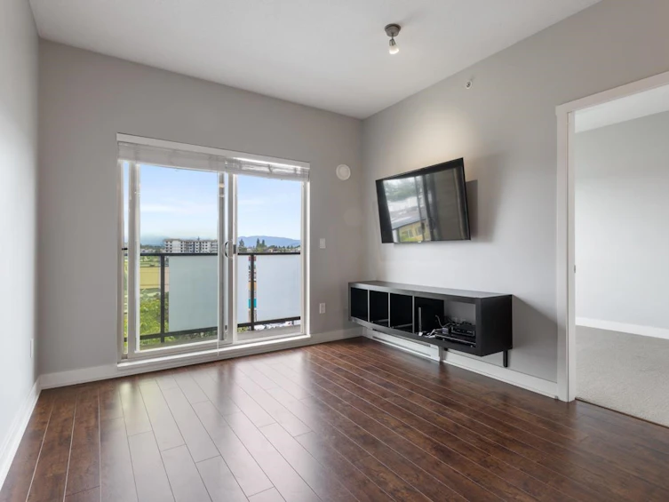 405-20460 Douglas, Langley, BC, V3A 0C6 - 11