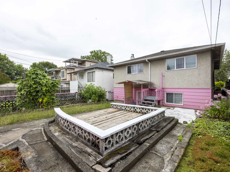 4825 Argyle Street, Vancouver, BC, V5N 3Y1 - 5