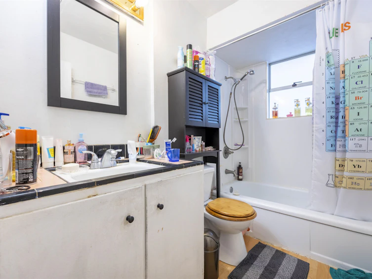 4825 Argyle Street, Vancouver, BC, V5N 3Y1 - 13