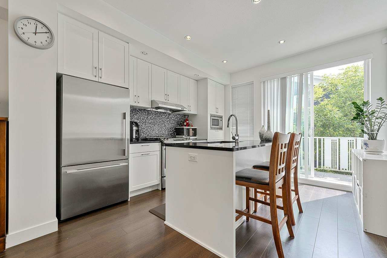 123-548 Foster Avenue, Coquitlam, BC, V3J 0E2