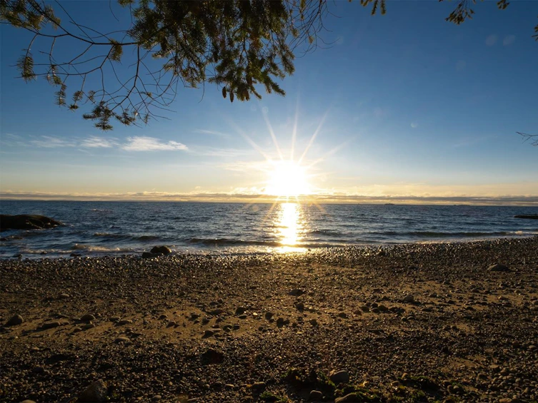 3338 Beach Avenue, Roberts Creek, BC, V0N 2W2 - 5