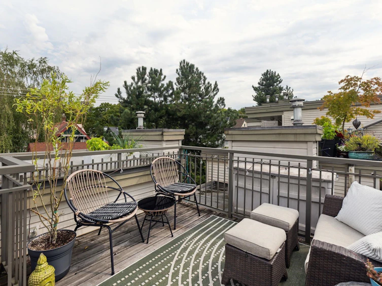 32-2375 W Broadway, Vancouver, BC, V6K 2E6 - 18