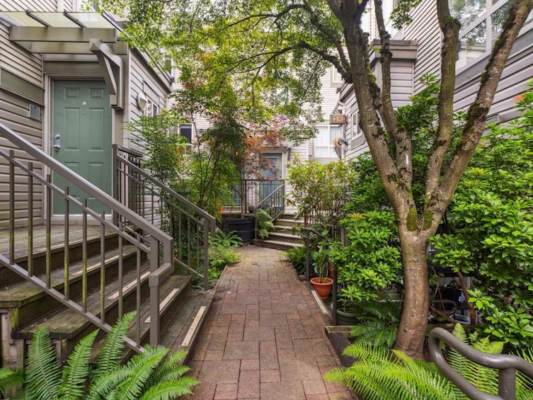 32-2375 W Broadway, Vancouver, BC, V6K 2E6 - 22