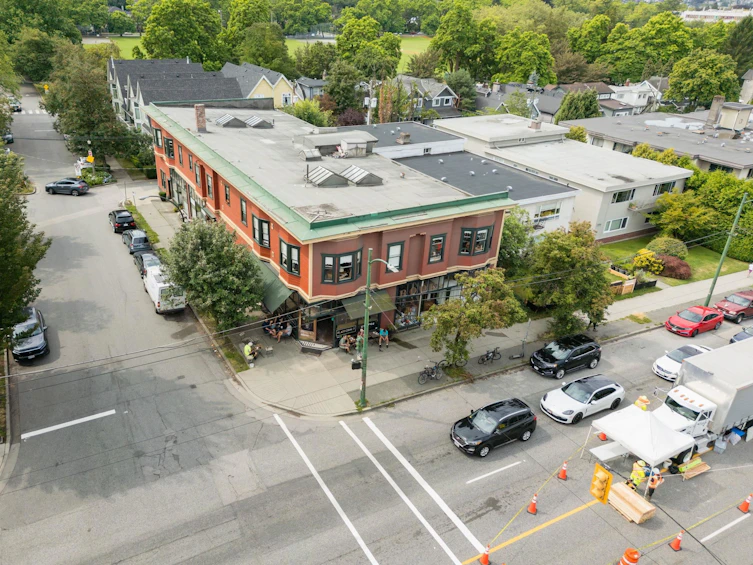 32-2375 W Broadway, Vancouver, BC, V6K 2E6 - 27