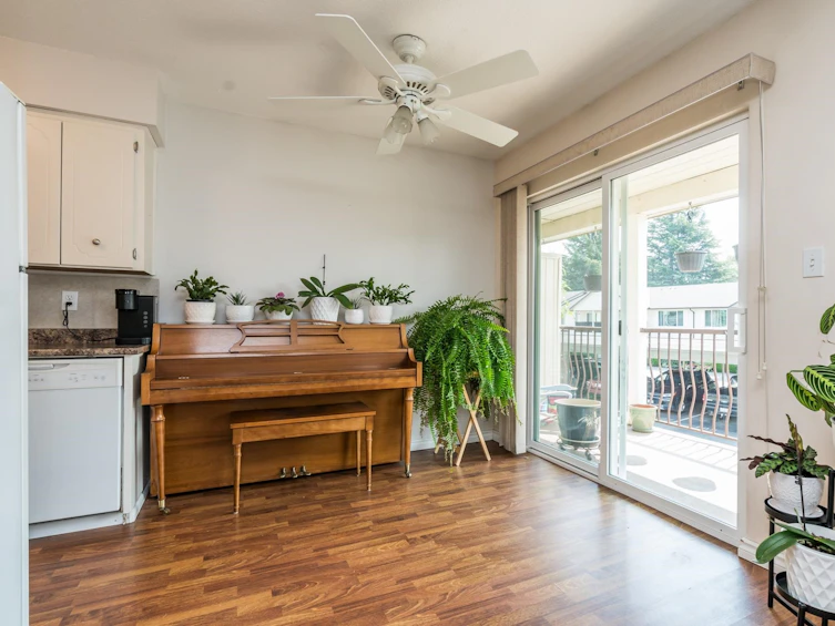 207-2853 West Bourquin, Abbotsford, BC, V2S 6H6 - 9