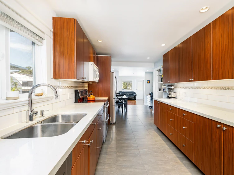471 East 18th Avenue, Vancouver, BC, V5V 1E9 - 7