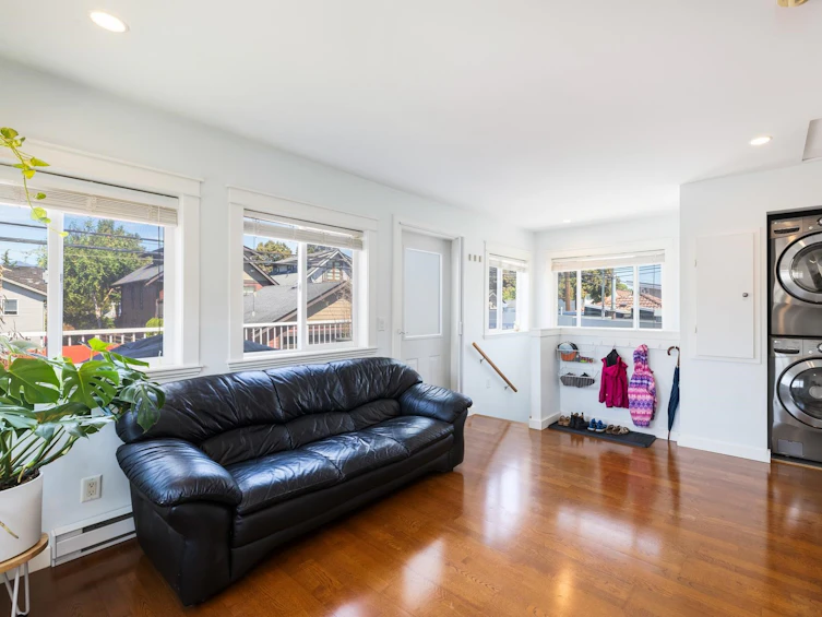 471 East 18th Avenue, Vancouver, BC, V5V 1E9 - 9