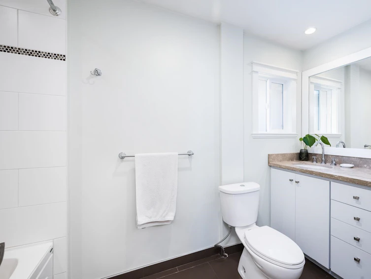 471 East 18th Avenue, Vancouver, BC, V5V 1E9 - 15