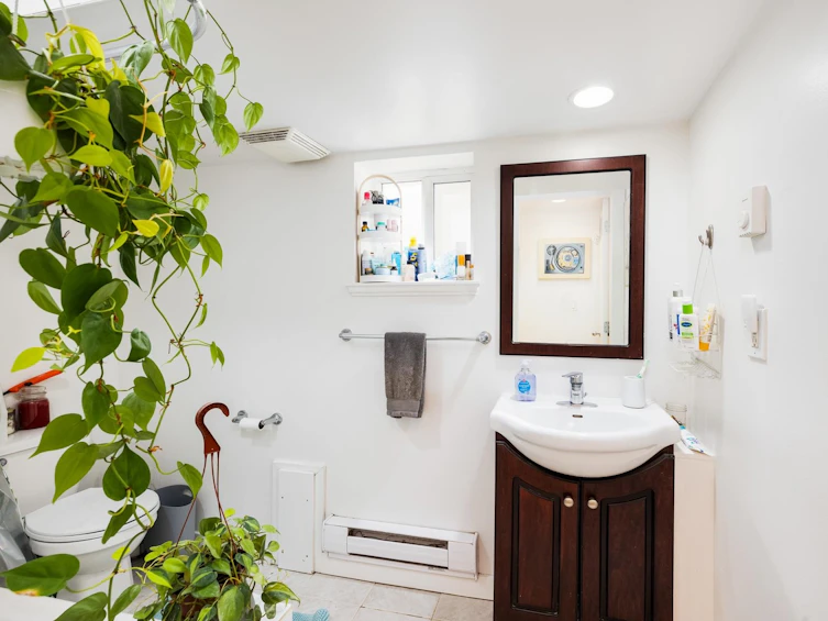 471 East 18th Avenue, Vancouver, BC, V5V 1E9 - 24