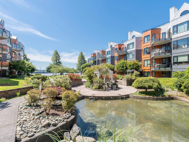 419-1150 Quayside Drive, New Westminster, BC, V3M 6E1 - 32