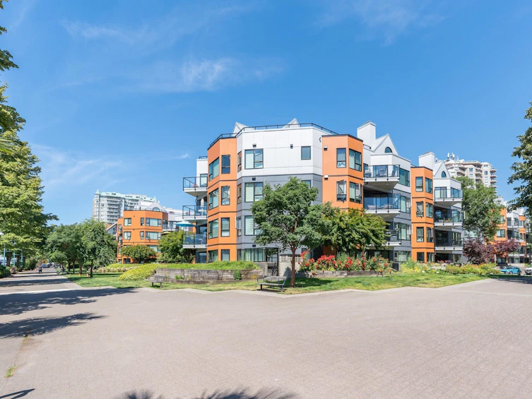 419-1150 Quayside Drive, New Westminster, BC, V3M 6E1 - 34