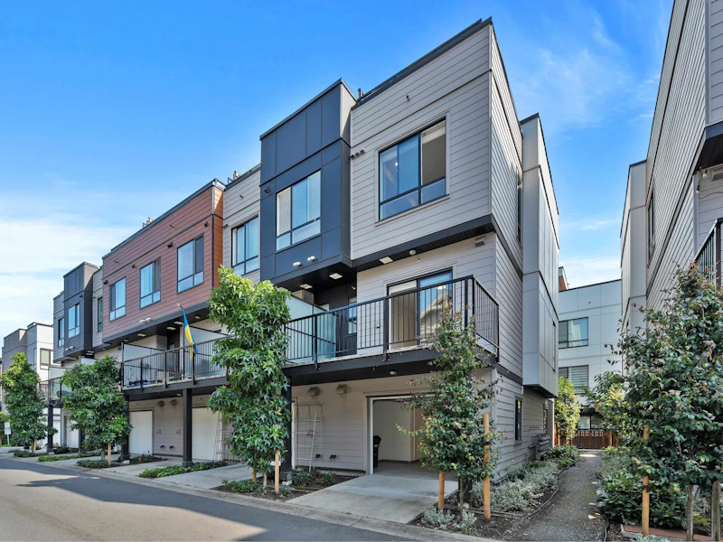 21 - 19749 55th Avenue, Langley BC